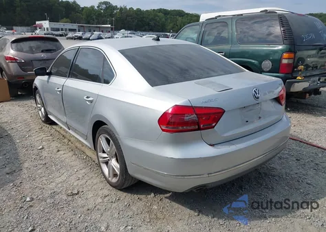 2013 Volkswagen Passat 2.0L Tdi Sel Premium из США, поврежденный, VIN 1VWCN7A32DC073467